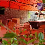 Mobil-home Confort Pour 4 Pers. Avec Terrasse - Api-1-52-1675 Camping