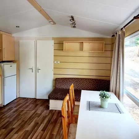 Camping Mobil-home Confort Pour 4 Pers. Avec Terrasse - Api-1-52-1675 Espira-de-Conflent